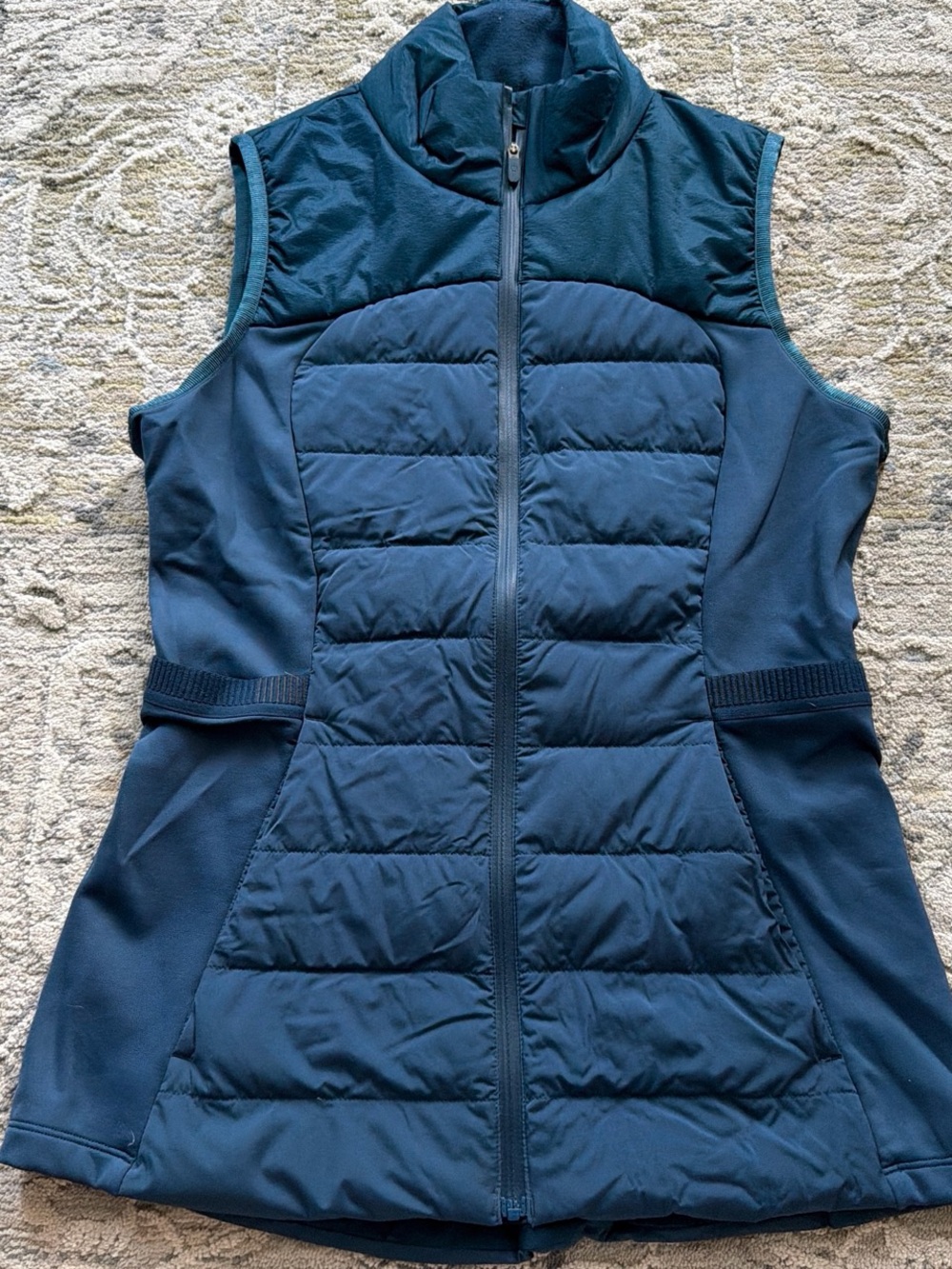 Lululemon puffer vest